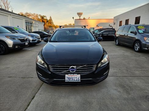 Used 2015 Volvo V60 T5 Premier FWD image 8