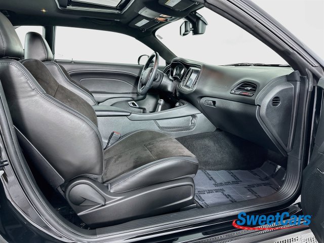 Used 2022 Dodge Challenger R/T Scat Pack RWD image 10