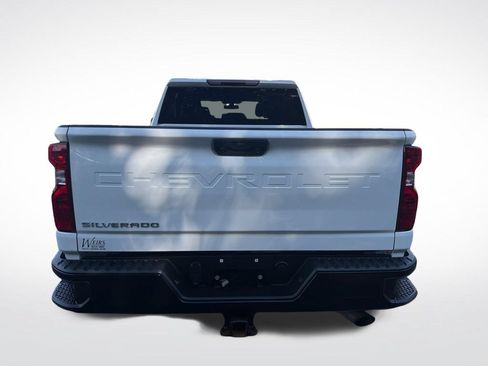 Certified 2022 Chevrolet Silverado 2500 W/T w/ WT Convenience Package AWD/4WD image 7