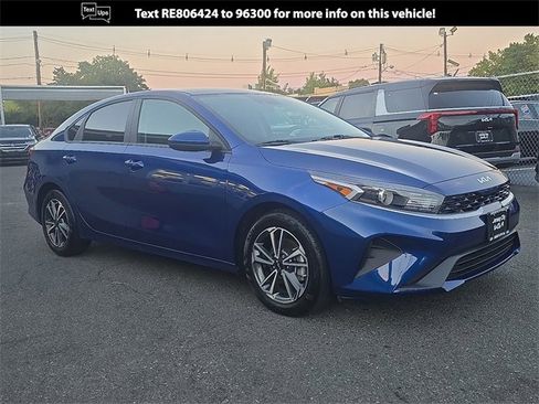 Certified 2024 Kia Forte LXS image 1