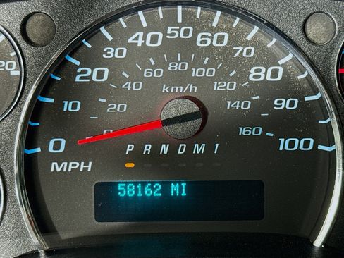 Used 2022 Chevrolet Express 2500 w/ Driver Convenience Package image 14