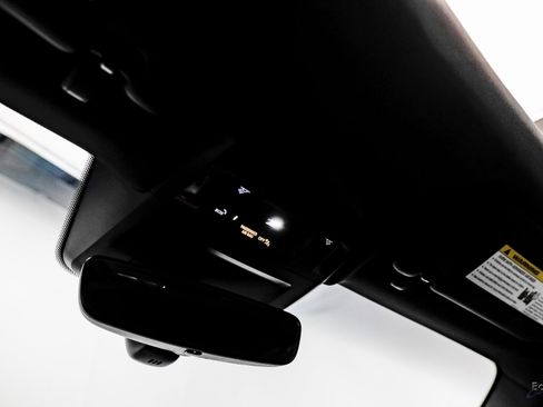 Used 2024 Porsche 911 Carrera S w/ Premium Package image 33