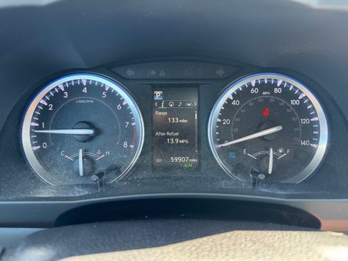 Used 2019 Toyota Highlander Limited Platinum AWD/4WD image 29