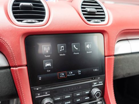 Used 2021 Porsche 718 Boxster Spyder image 23