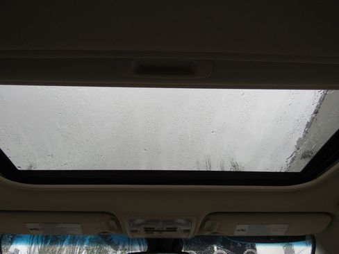 Certified 2017 Toyota Camry XLE w/ Moonroof Package image 27