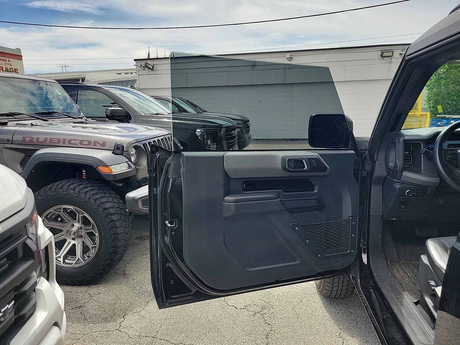 Used 2024 Ford Bronco Big Bend AWD/4WD image 13
