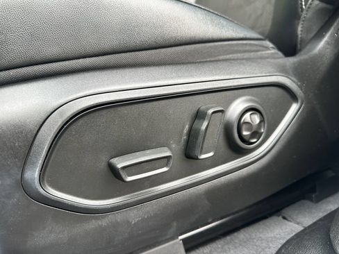 Used 2023 Jeep Grand Cherokee L Laredo AWD/4WD image 9