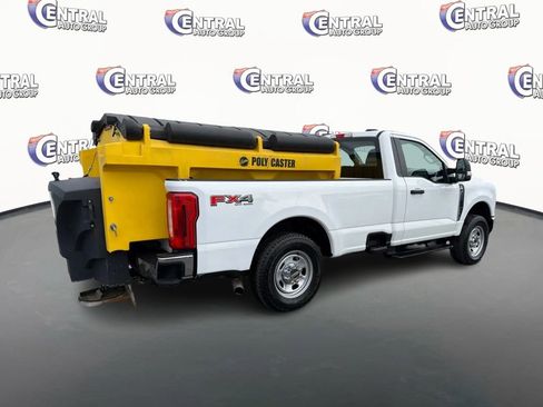 Used 2023 Ford F350 XL w/ FX4 Off-Road Package image 4