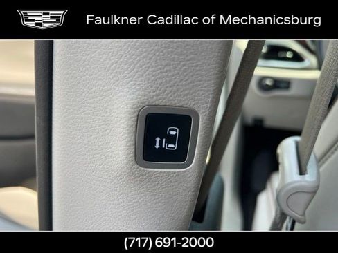 Used 2020 Chrysler Pacifica Limited w/ Advanced Safetytec Group FWD image 25