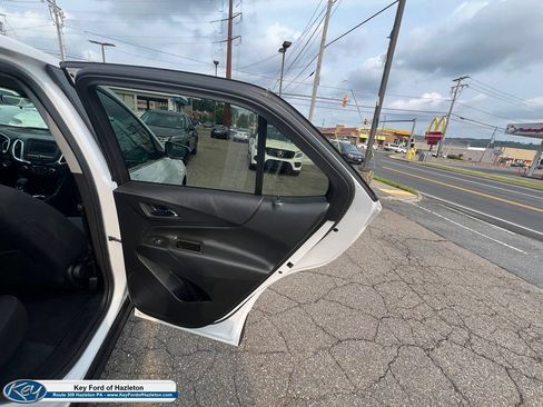 Used 2024 Chevrolet Equinox LT AWD/4WD image 25