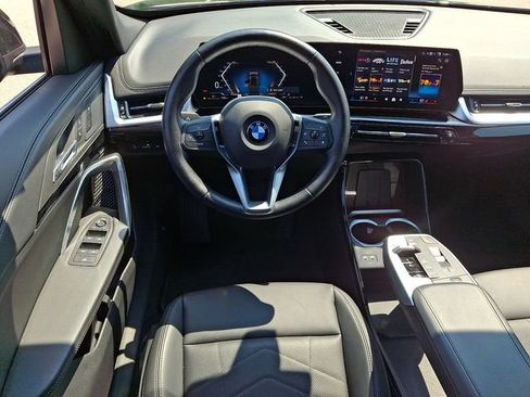 Used 2025 BMW X1 xDrive28i AWD/4WD image 13