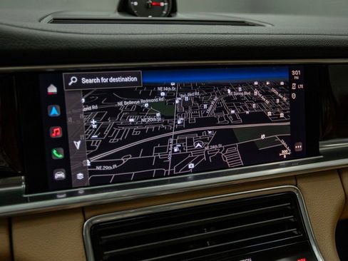 Used 2023 Porsche Panamera image 22