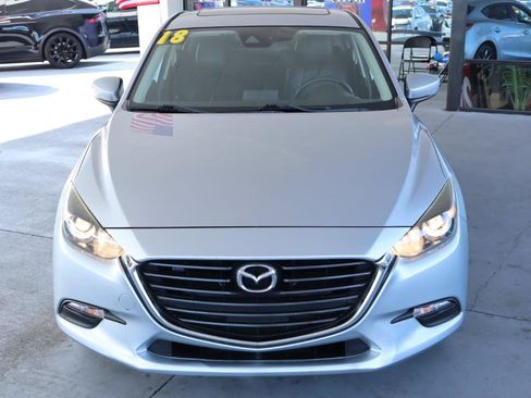 Used 2018 MAZDA MAZDA3 Touring FWD image 10