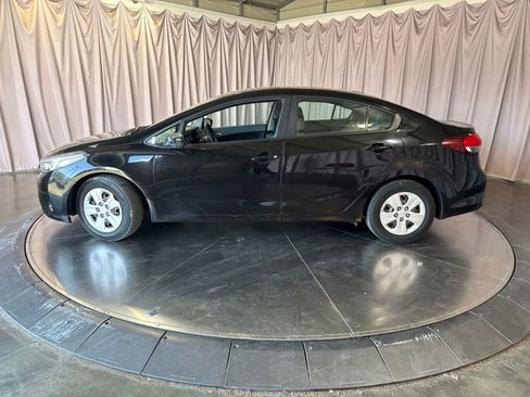 Used 2017 Kia Forte LX FWD image 8