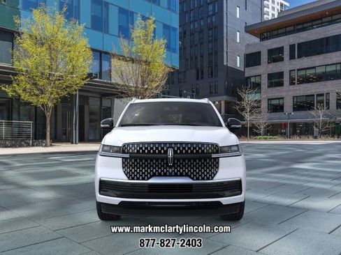 New 2026 Lincoln Navigator Reserve AWD/4WD image 6