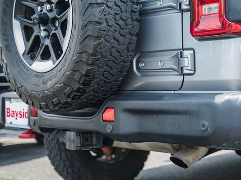 Used 2018 Jeep Wrangler Unlimited Rubicon w/ Steel Bumper Group AWD/4WD image 18
