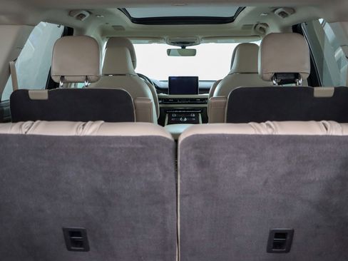 Used 2022 Lincoln Aviator Reserve w/ Equipment Group 201A image 32