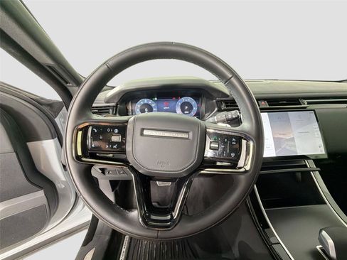 Certified 2026 Land Rover Range Rover Velar Dynamic SE AWD/4WD image 11