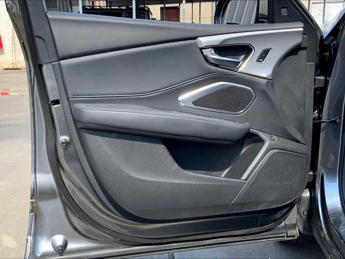 Used 2024 Acura RDX SH-AWD image 22