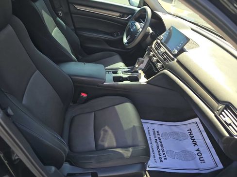 Used 2018 Honda Accord LX image 25