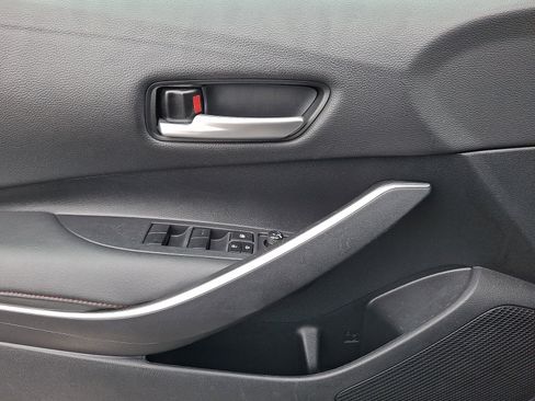 Used 2024 Toyota Corolla SE w/ SE Convenience Package FWD image 12