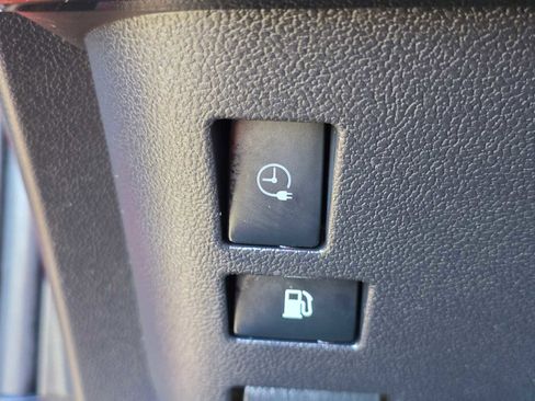 Used 2020 Toyota Prius Prime XLE image 25