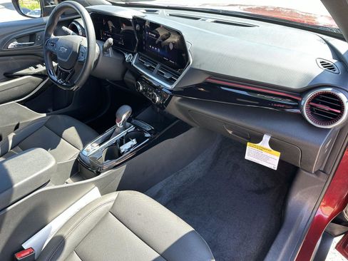 Used 2024 Chevrolet Trax RS w/ Driver Confidence Package image 29