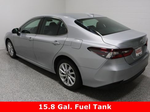 Used 2024 Toyota Camry LE image 9