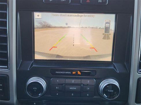 Used 2017 Ford F150 Lariat w/ Equipment Group 502A Luxury image 17