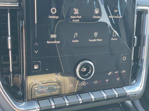 New 2026 GMC Yukon XL Elevation AWD/4WD image 14
