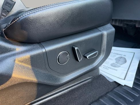 Used 2019 Ford F250 Lariat w/ Lariat Ultimate Package image 58