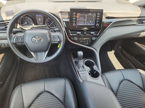 Used 2024 Toyota Camry SE FWD image 12