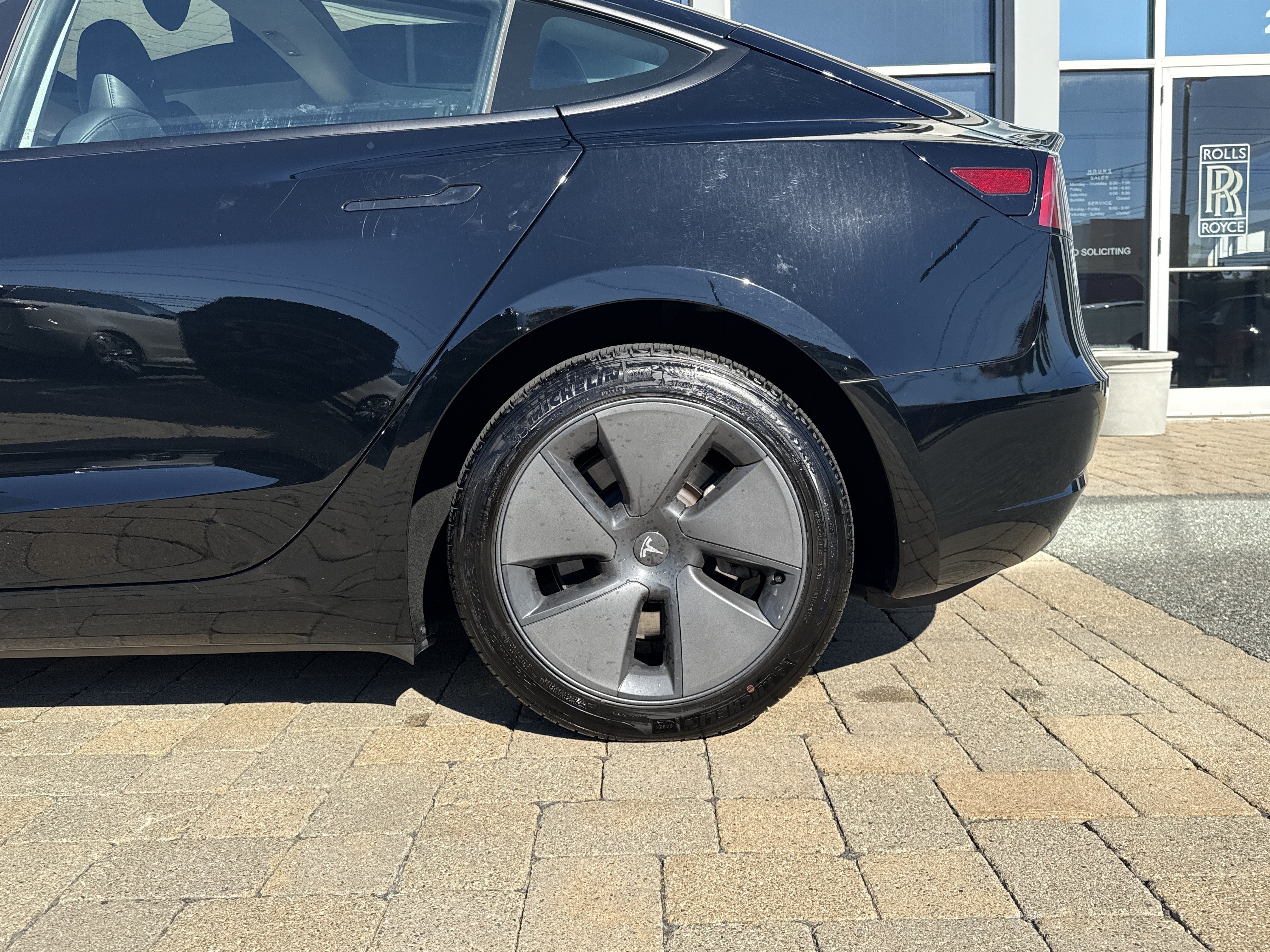 Used 2023 Tesla Model 3 Standard Range RWD image 29