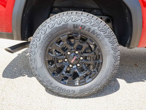 New 2026 GMC Canyon Elevation w/ Convenience Package AWD/4WD image 31