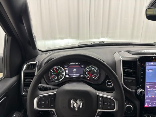 Used 2025 RAM 1500 Big Horn AWD/4WD image 6