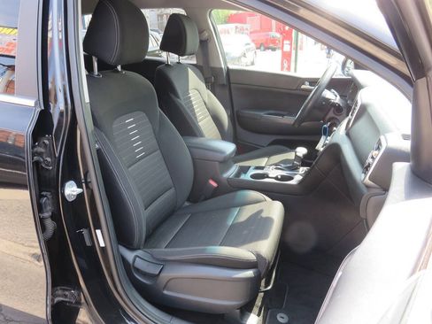 Used 2019 Kia Sportage LX w/ LX Popular Package AWD/4WD image 11