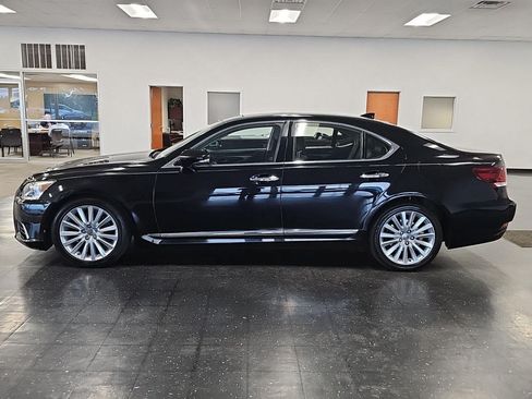 Used 2014 Lexus LS 460 w/ Comfort Package RWD image 8