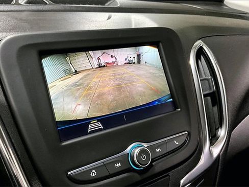 Used 2020 Chevrolet Equinox LT image 24