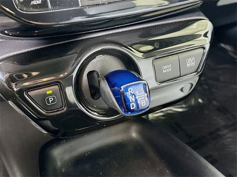 Certified 2016 Toyota Prius Two image 16