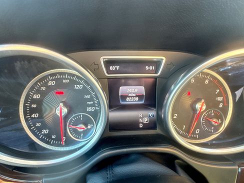 Used 2017 Mercedes-Benz GLS 450 4MATIC w/ Premium Package image 10