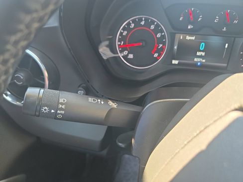 Used 2018 Chevrolet Camaro LS RWD image 31