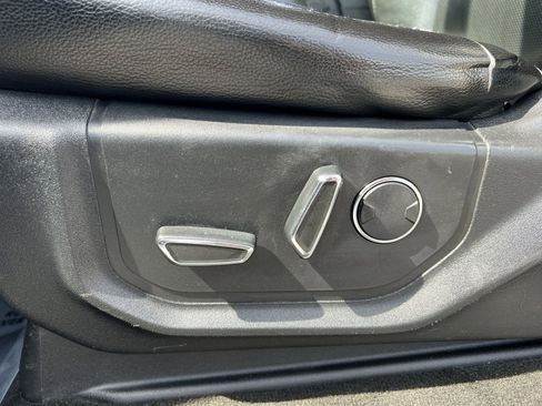 Used 2017 Ford F250 Lariat w/ Chrome Package image 14