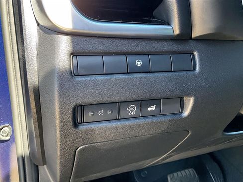 Certified 2025 Nissan Rogue SL AWD/4WD image 32