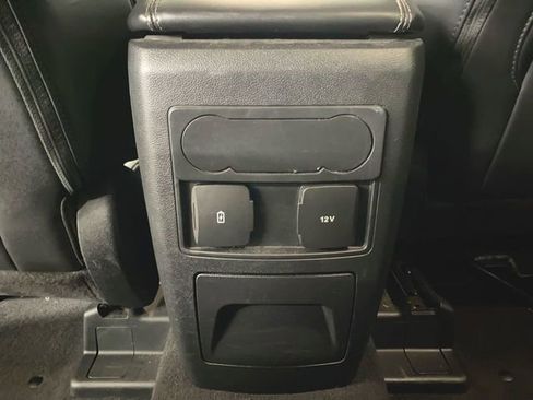 Used 2023 Ford Explorer XLT w/ Equipment Group 202A image 20