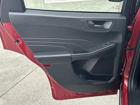 Used 2025 Ford Escape Active w/ Tech Pack #1 FWD image 21