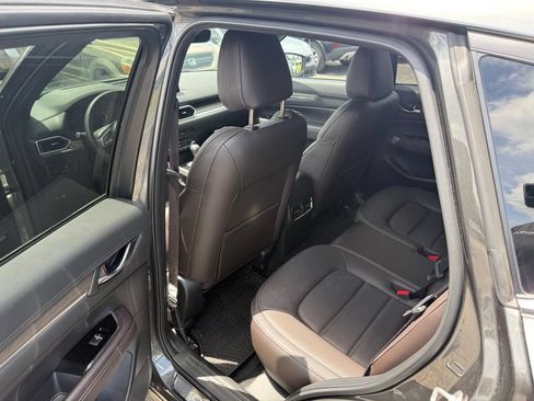 Used 2024 MAZDA CX-5 Signature AWD/4WD image 6