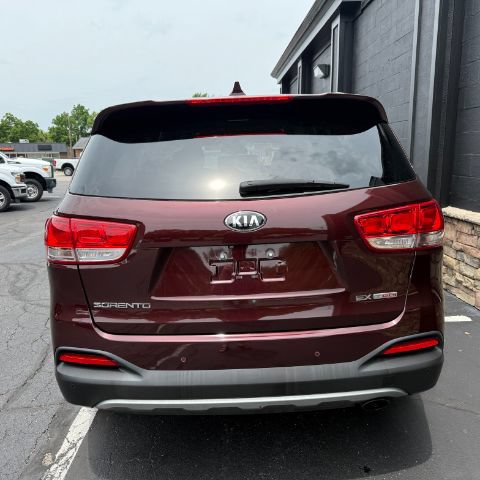 Used 2016 Kia Sorento EX w/ EX Premium Package FWD image 2