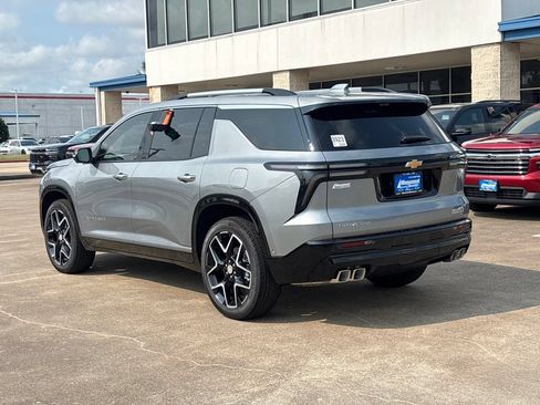 New 2026 Chevrolet Traverse High Country FWD image 16