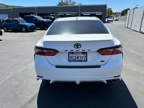Used 2023 Toyota Camry SE w/ Convenience Package FWD image 3