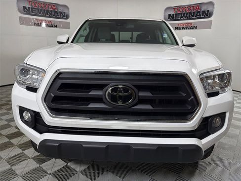 Used 2022 Toyota Tacoma SR5 image 8